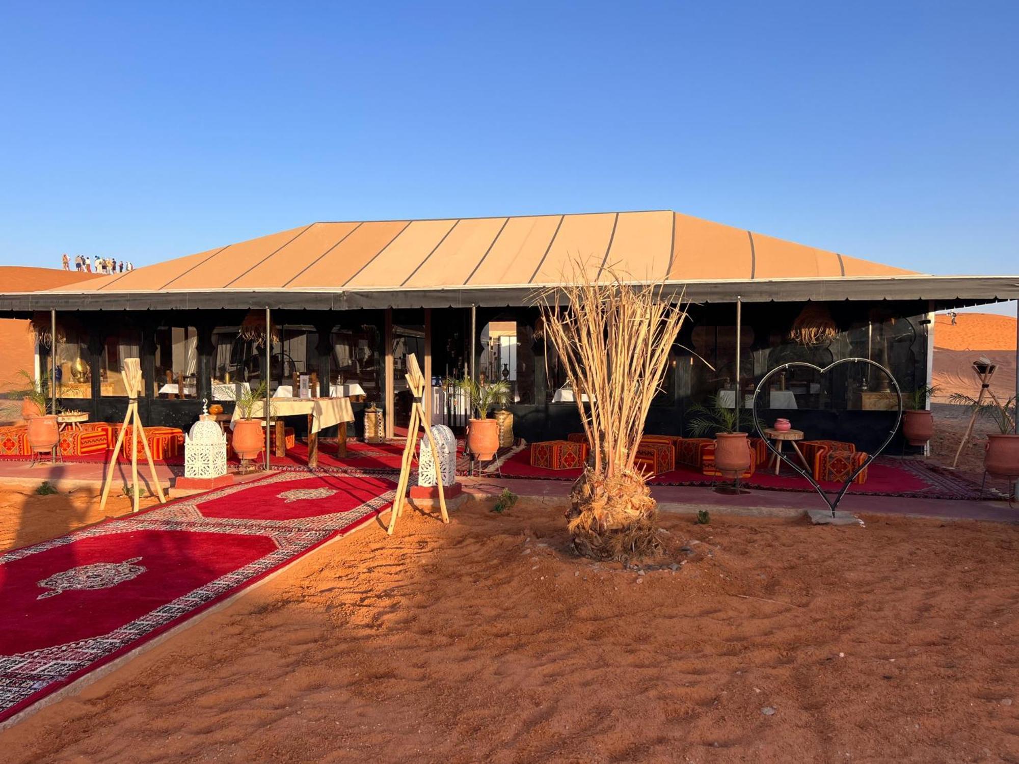 Aladdin Merzouga Camp 외부 사진